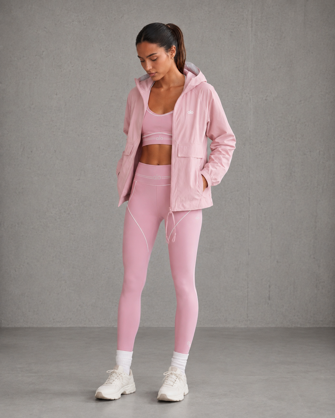 THE SIGNATURE ALO SET
