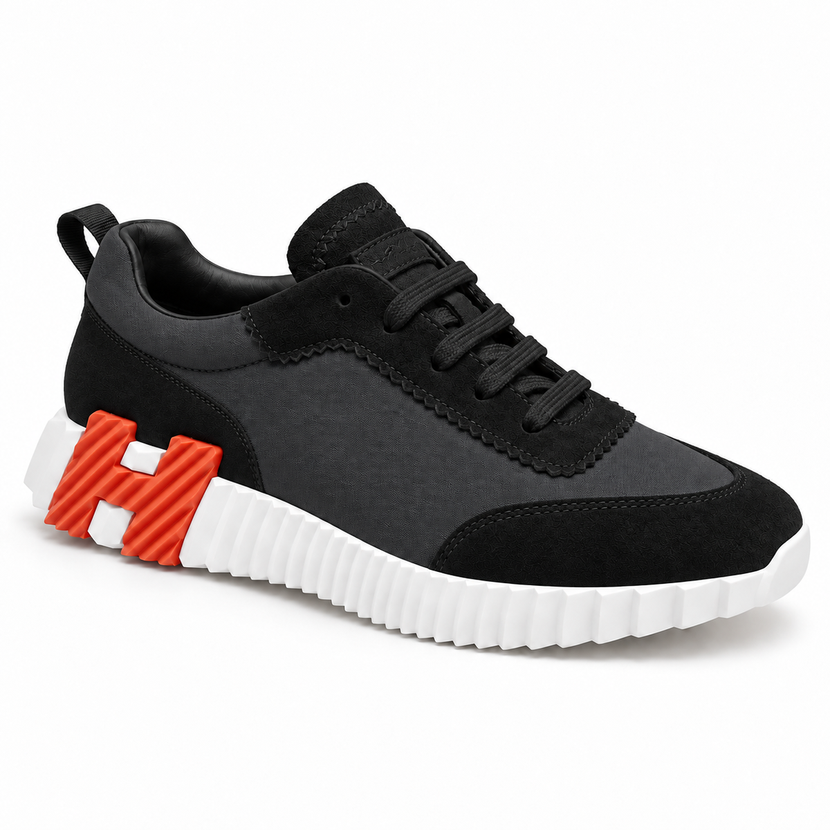 H SNEAKER