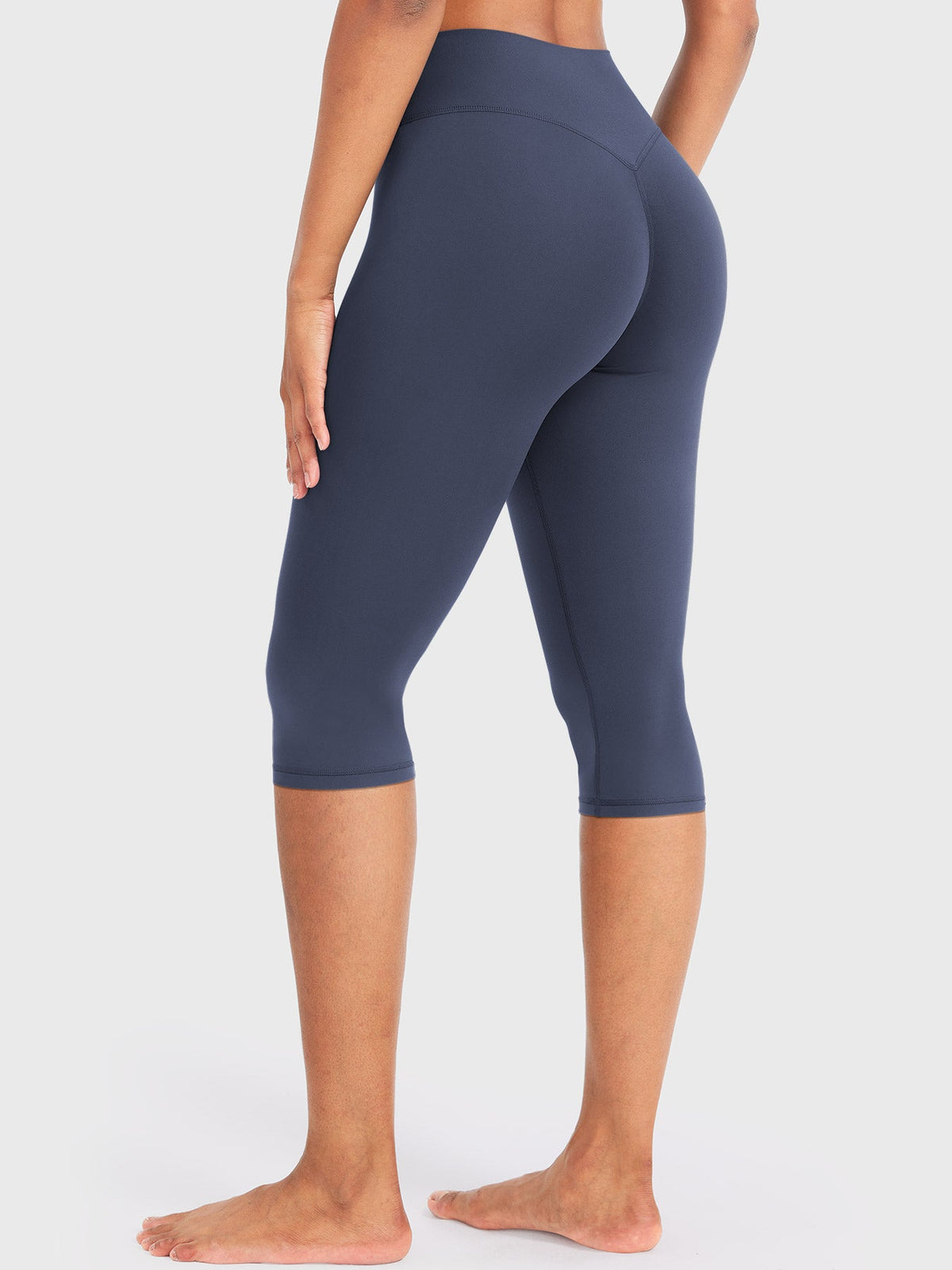 Blosee Kendall 15" Capri Leggings