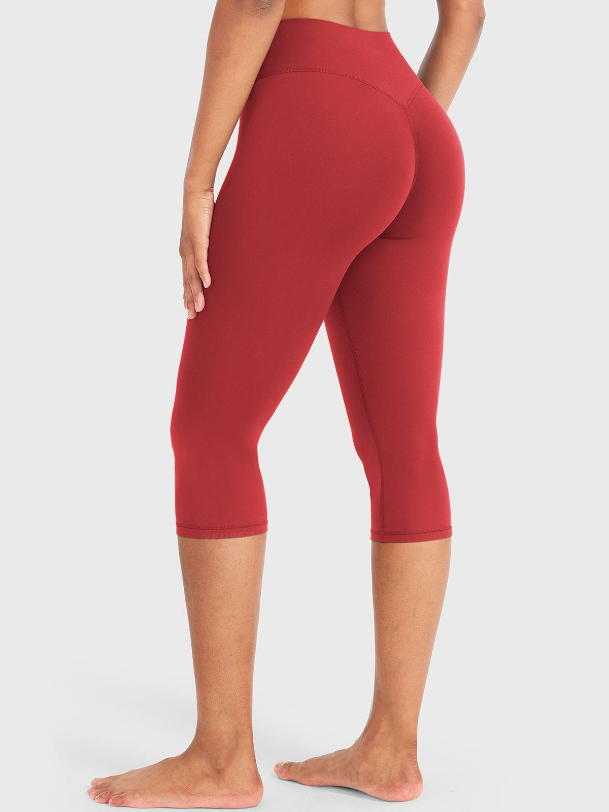 Blosee Kylie Off-Shoulder Capri Leggings Set