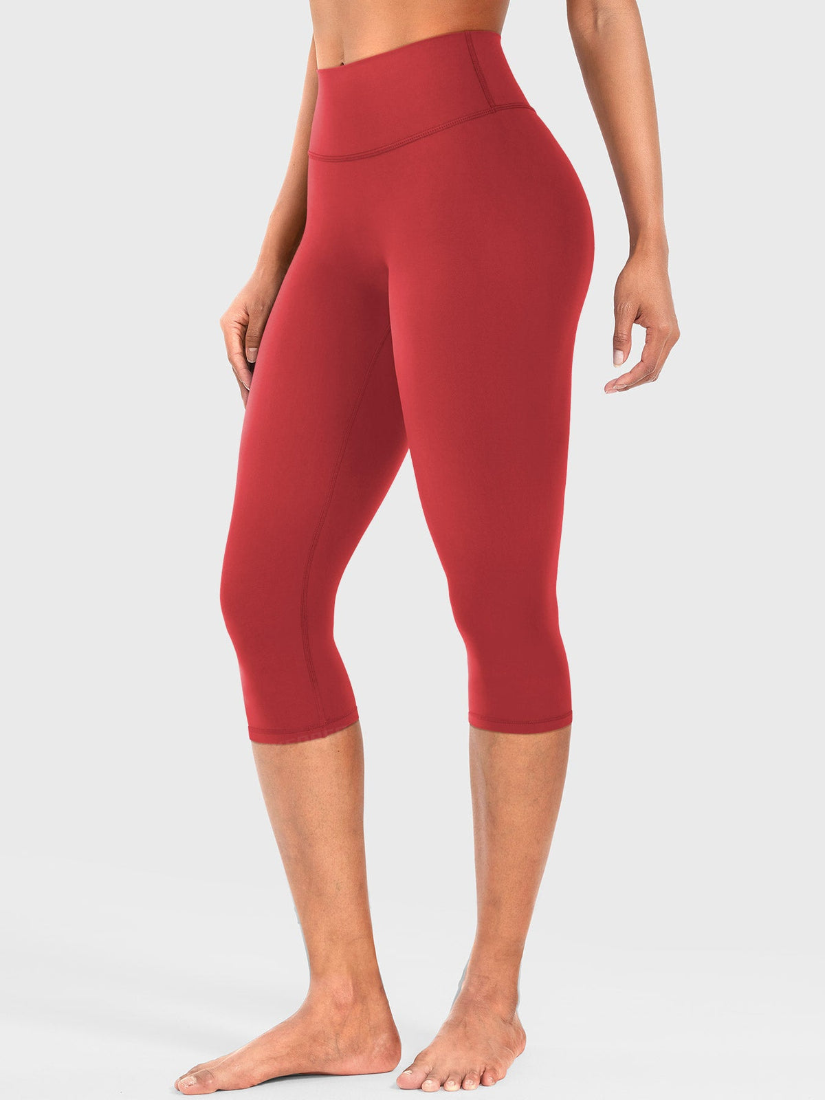 Blosee Kylie Off-Shoulder Capri Leggings Set